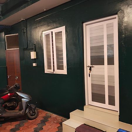 Sajeev Home Stay Cherai Beach ภายนอก รูปภาพ