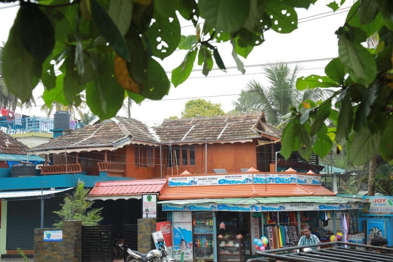 Sajeev Home Stay Cherai Beach ภายนอก รูปภาพ