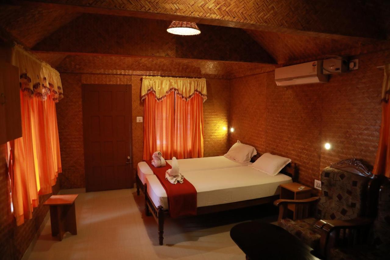Sajeev Home Stay Cherai Beach ภายนอก รูปภาพ