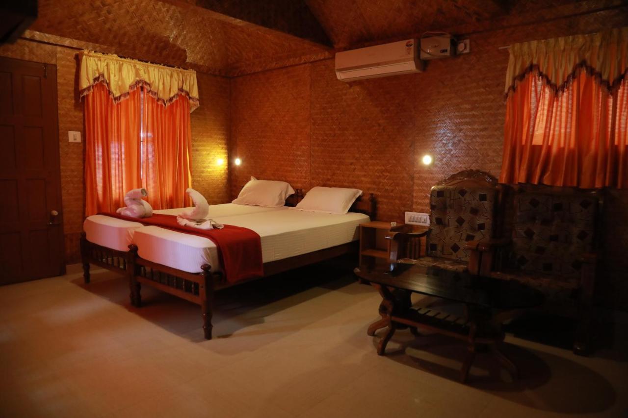 Sajeev Home Stay Cherai Beach ภายนอก รูปภาพ