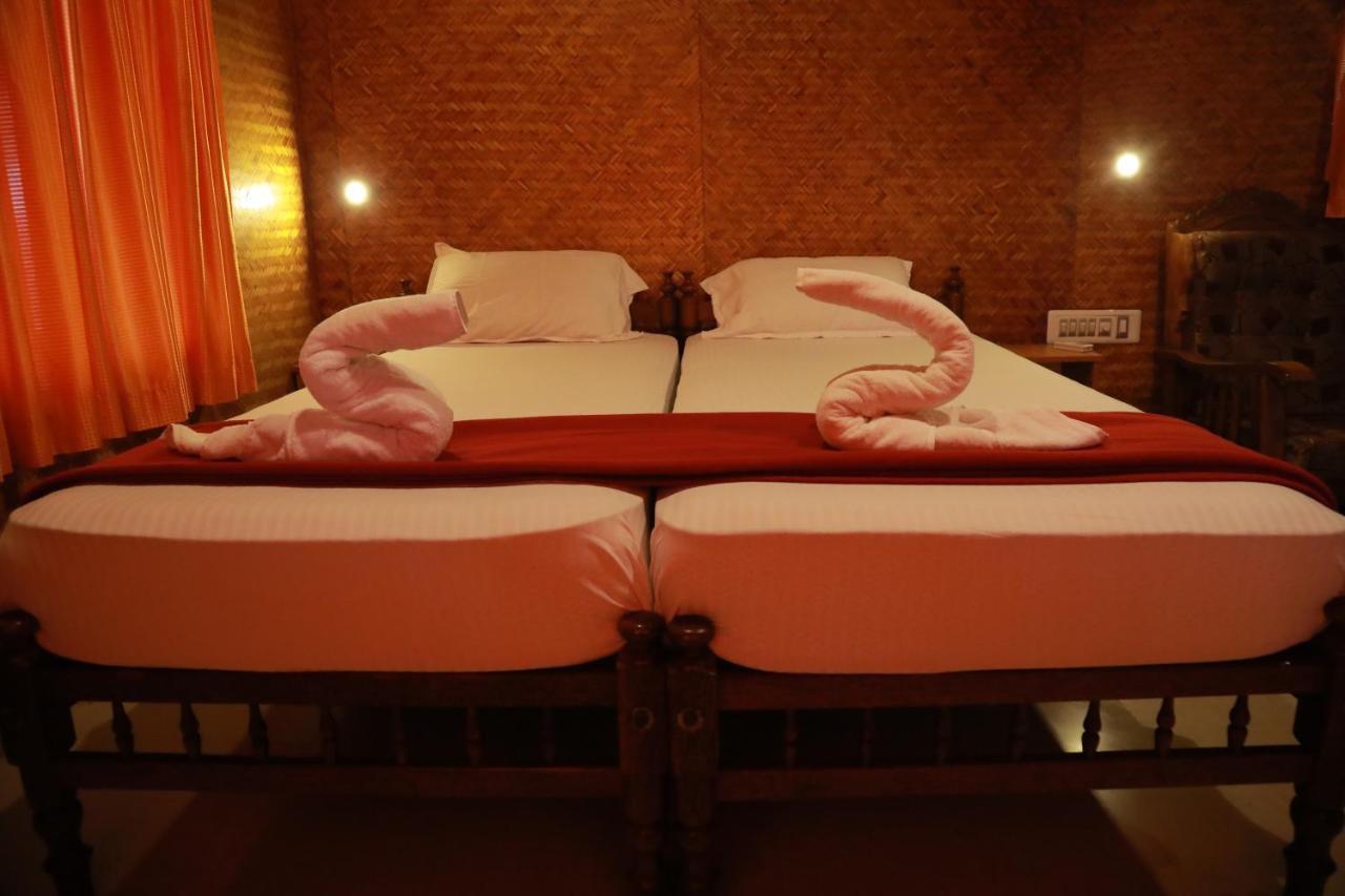 Sajeev Home Stay Cherai Beach ภายนอก รูปภาพ
